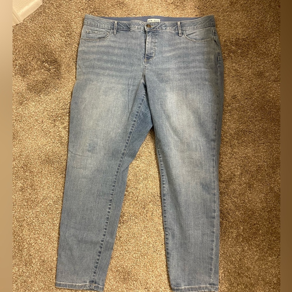 Skinny stretchy jeans